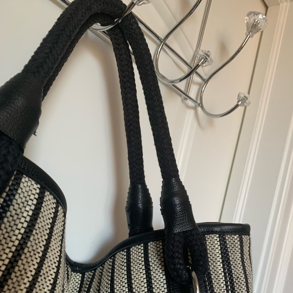 Karl Lagerfeld Large Striped Crossbody - Picture 11 of 16